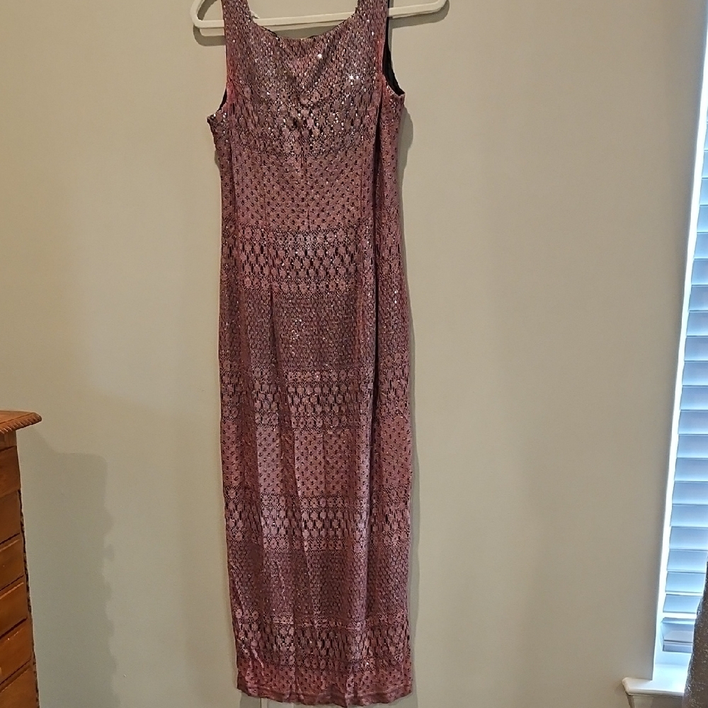 Elegant Pink Sleeveless Dress